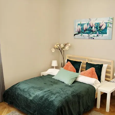 Magnolia City Centre Apartment